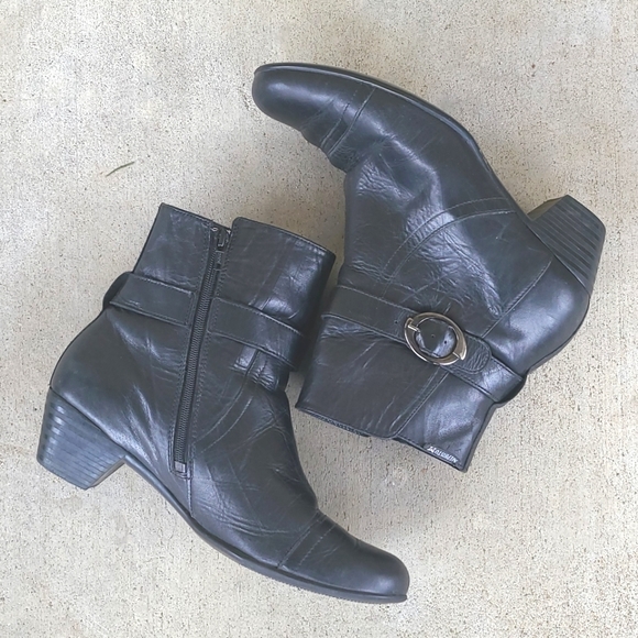 Mephisto Heeled Boots - Picture 11 of 11